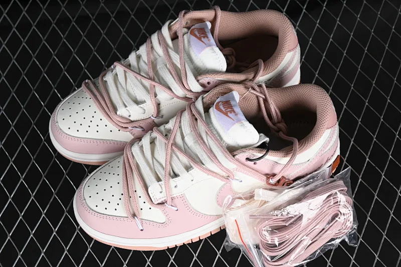 All categories Nk SB Dunk series Nk SB Dunk Low low-top sneakers Nk Dunk Low Spd berry carved rose pink retro sweetheart retro college style SB strap low-top casual sneakers DD1503-118